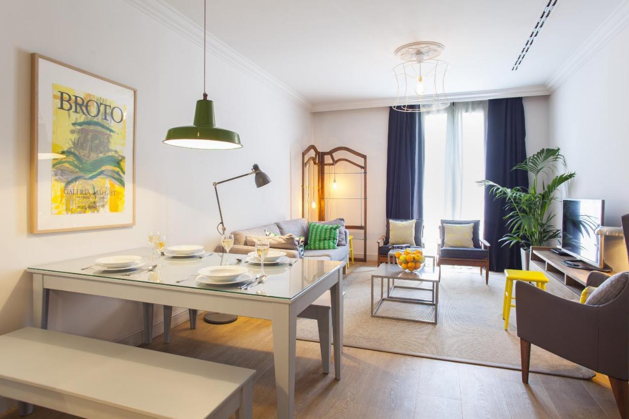 Ola Living Broto Lägenhet Barcelona Exteriör bild